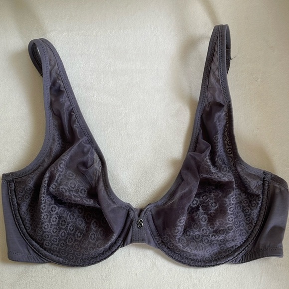 Victoria Secret unlined, underwire, sheer bra, 34D - Picture 1 of 10